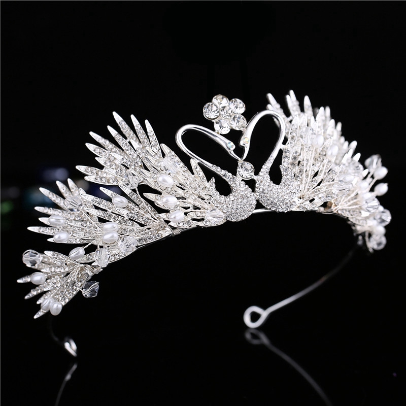 Vương miện họa tiết thiên nga hợp thời trang cho nữ