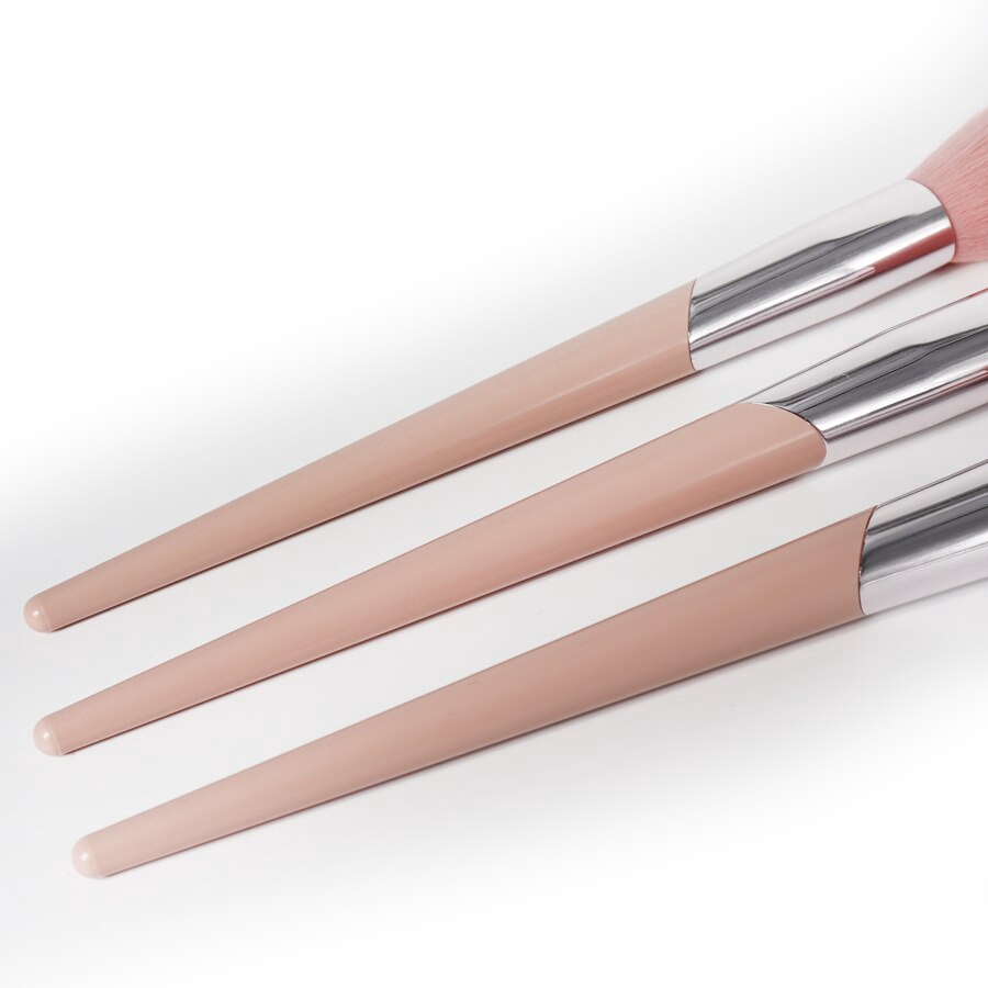 Cọ nghiêng đánh phấn má mềm mại màu hồng không logo FB10