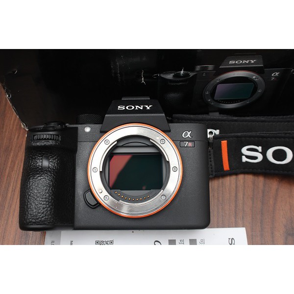 Máy ảnh Sony A7R mark III, mới 97%