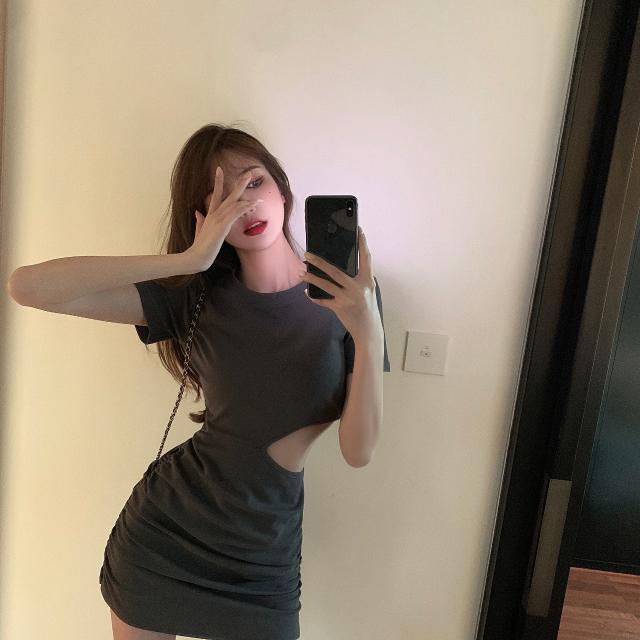 Đầm Ôm Dáng Tay Ngắn Trễ Vai Khoét Eo Thời Trang Quyến Rũ Cho Nữ