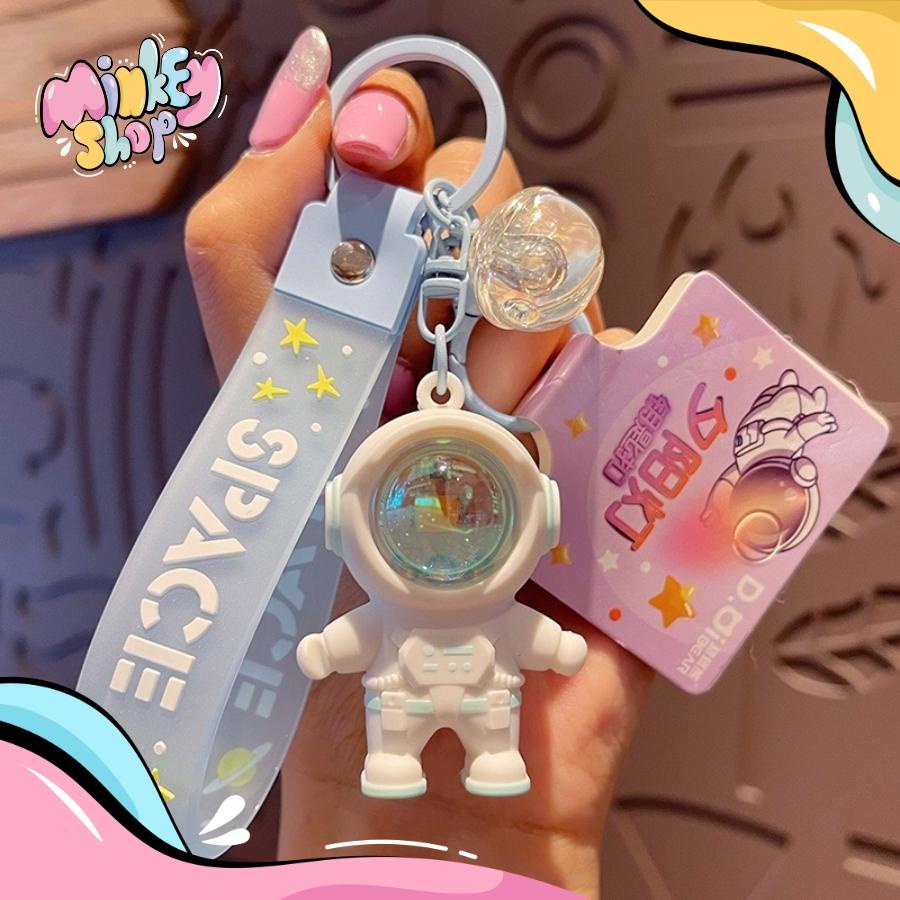 Móc khóa Phi Hành Gia dễ thương có đèn chiếu nhiều màu cute phụ kiện túi xách, ba lô -Minkey
