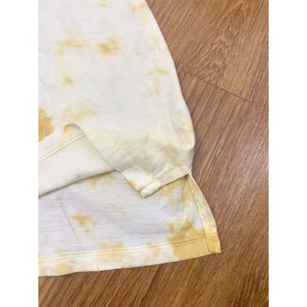 Áo thun cổ tim Ana