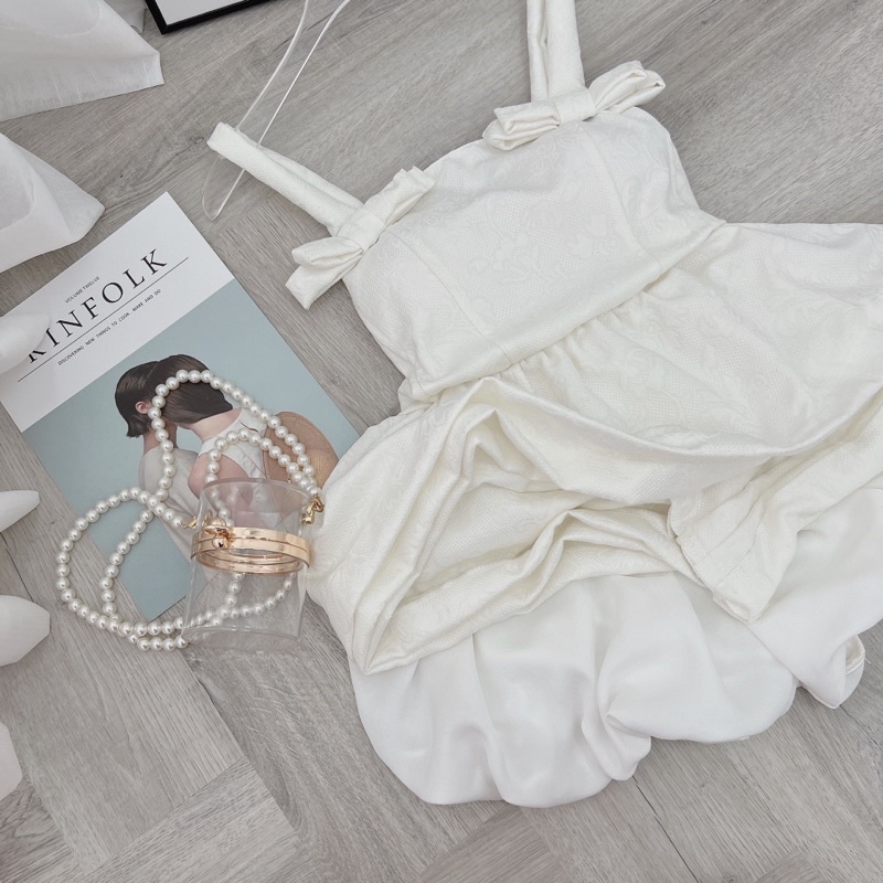 SET 2S TRẮNG PHỒNG XOÈ ĐÍNH NƠ VAI + SHORT
