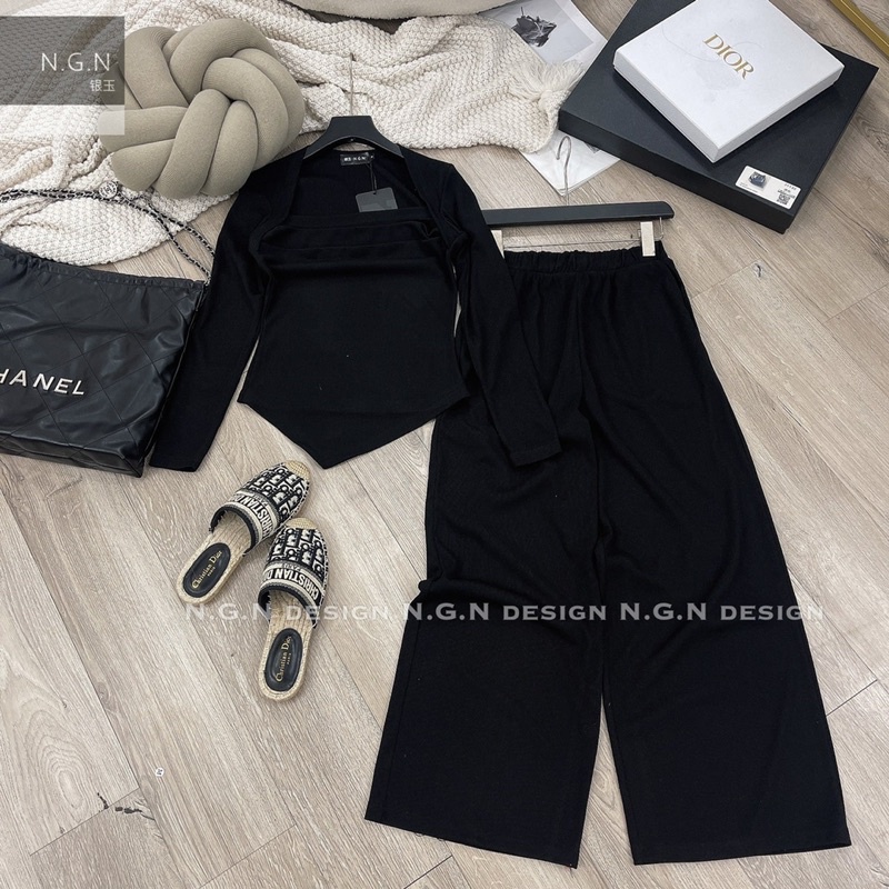 Sét áo thun vạt cổ vuông + quần xuông