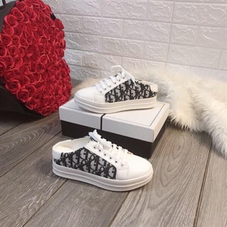 Sục dior siêu sang chảnh