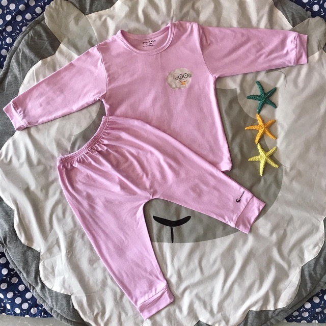 Bộ quần dài áo dài tay cài vai giữ nhiệt cotton organic Goosekids cho bé trai bé gái