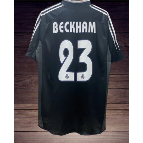 Áo bóng đá đội tuyển Real Madrid 04-05 phong cách retro