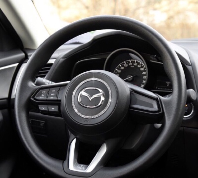 ốp vòng tròn đá vô lăng cho xe mazda3 6 CX5