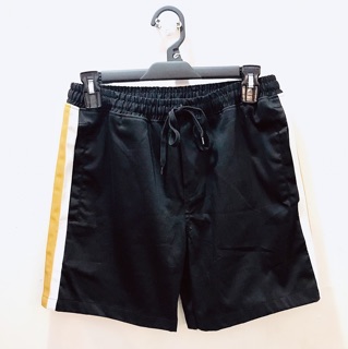 Quần Short Kaki phối 3 sọc Alego