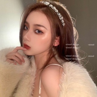Cài đá pha lê trắng cao cấp