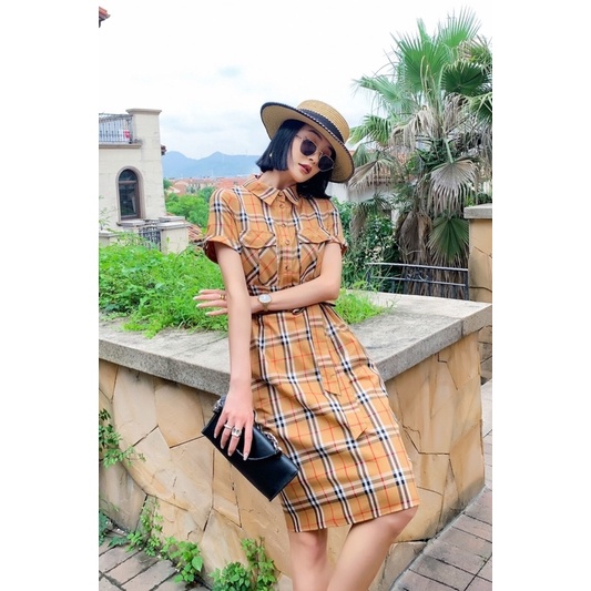Đầm sơ mi ngắn tay kẻ caro dây thắt eo thêu logo thương hiệu Burberry cao cấp mẫu mới hè