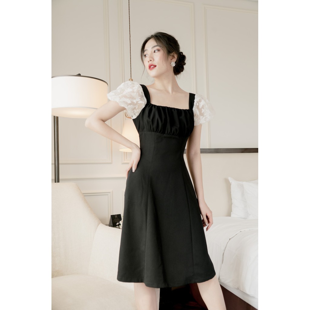 [Mã FAMALLT5 giảm 15% đơn 150k] RẬP - Đầm Đen Tay Ren Bèo Nhún - R 04 | BigBuy360 - bigbuy360.vn