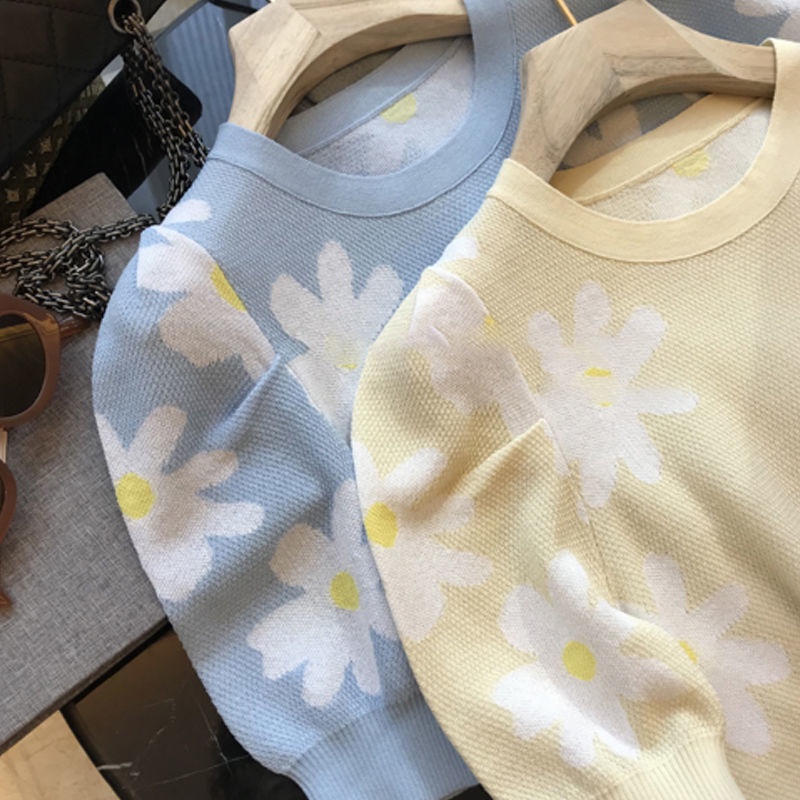 Áo Thun Dệt Kim Tay Phồng Cổ Tròn In Họa Tiết Hoa Cúc Tinh Tế Thời Trang Cho