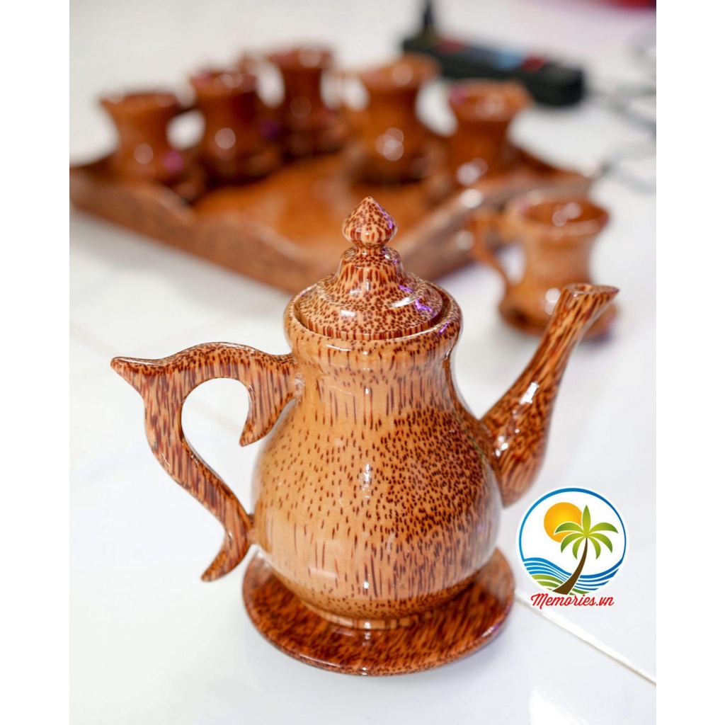 Bộ Bình Trà Bằng Gỗ Dừa Hình Chiếc Lá - Gồm 1 ấm trà, 1 đĩa chiếc lá, 6 ly tách - Quà tặng trang trí lễ Tết Memories.vn