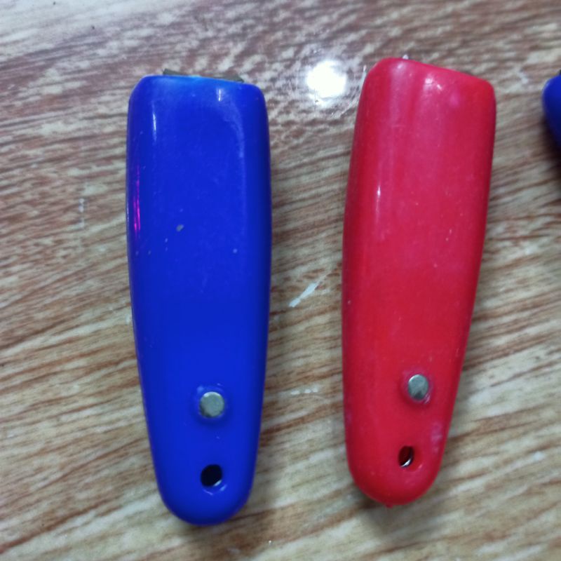 bấm móng tay Nhật Bản