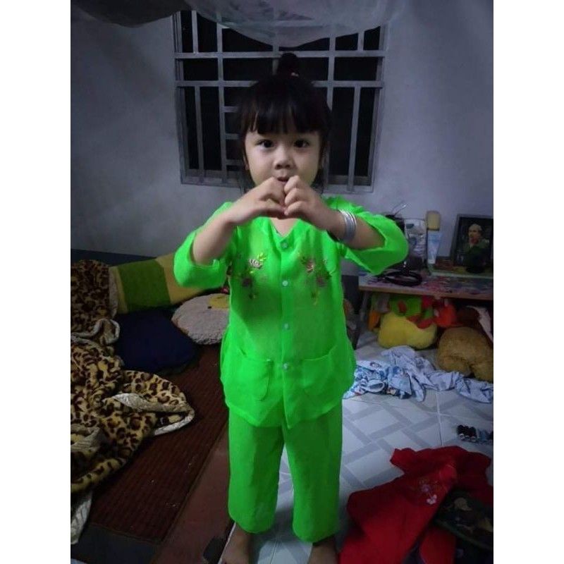 Đồ  lam đi chùa  cho bé