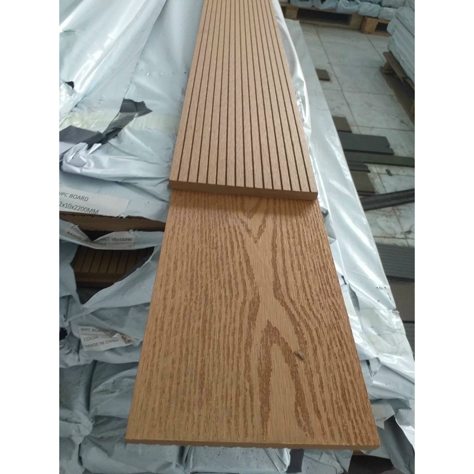Thanh đa năng composite bản lớn làm cổng, hàng rào, trang trí tường, rộng 14cm, dày 10mm, căt theo yêu cầu