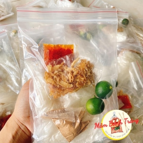 Bánh tráng sốt ớt sa tế cay muối nhuyễn bánh tráng phơi sương lá chuối nhỏ - 04101704