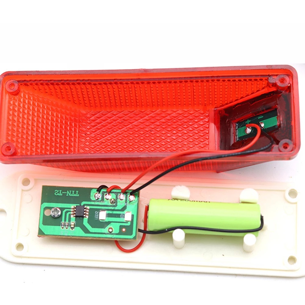 Mới Đèn LED Cảnh Báo An Toàn Sử Dụng Năng Lượng Mặt Trời