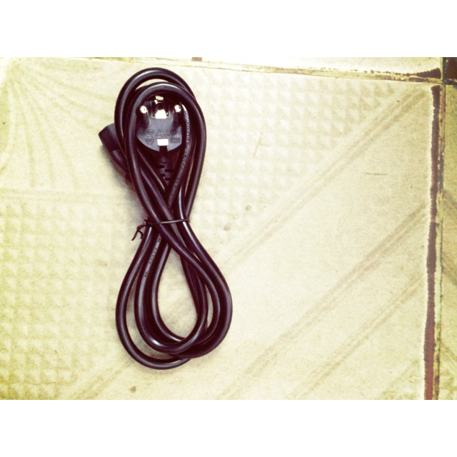 Cable dây nguồn dùng cho máy tính