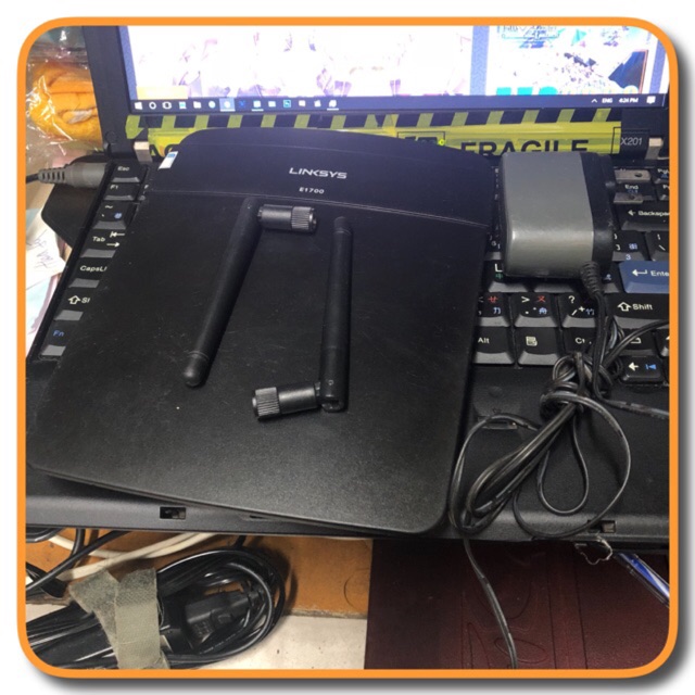 Router wifi 2ndhand - Linksys E1700