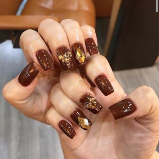Bộ 24 móng tay giả kèm keo