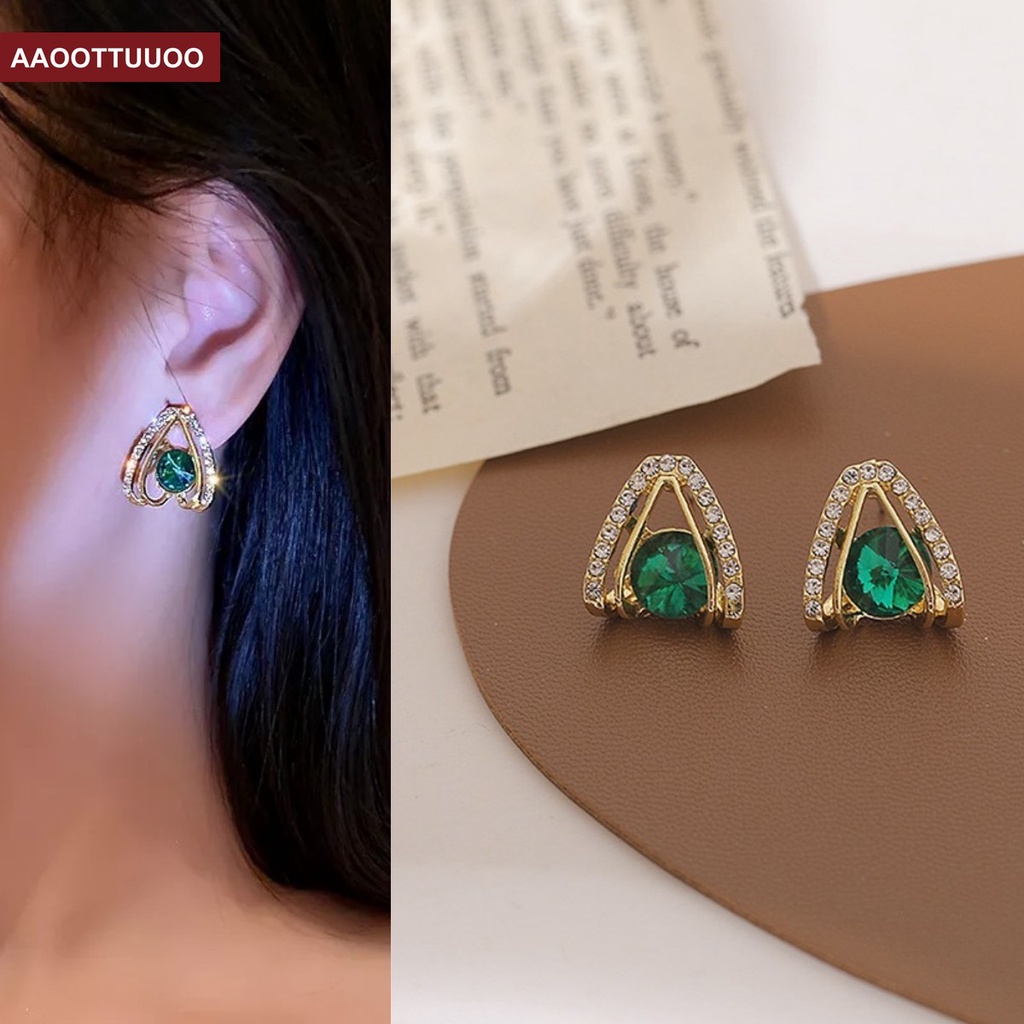 Đôi Khuyên Tai Hình Trái Tim Đính Ngọc Lục Bảo Thanh Lịch Cho Nữ