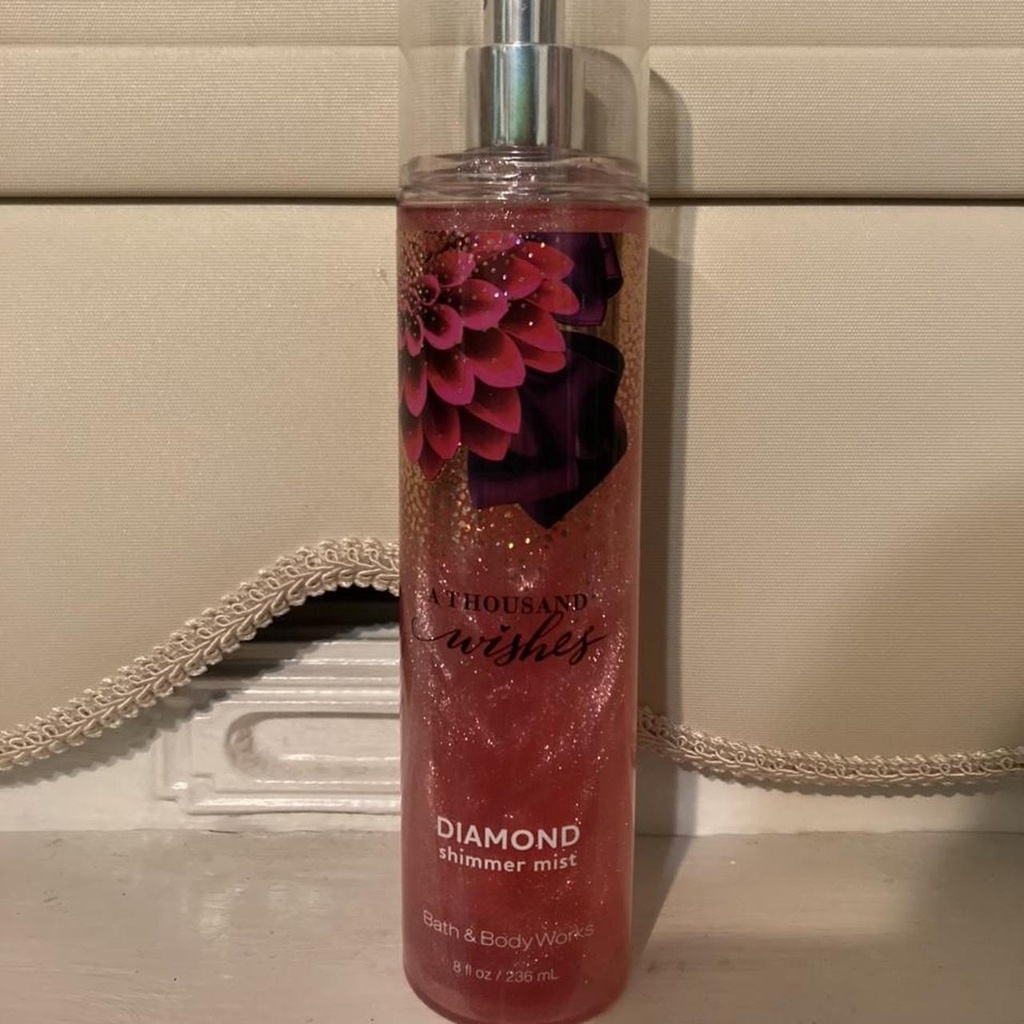 Xịt thơm toàn thân có nhũ Bath and Body Works A Thousand Wishes Diamond Shimmer Mist 236ml