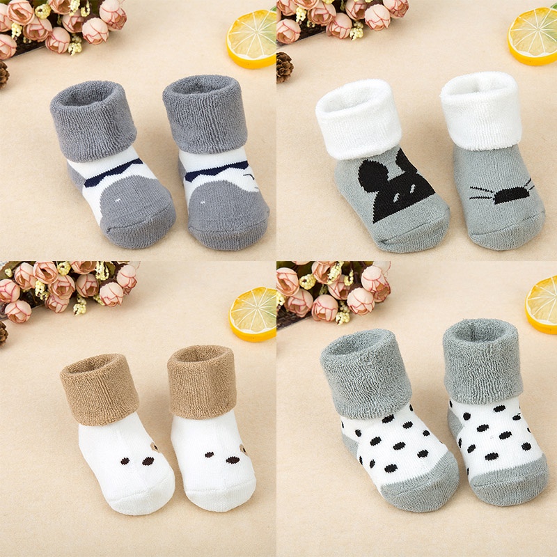 Vớ cotton dày mềm mại họa tiết hoạt hình cho bé sơ sinh từ 0-12 tháng tuổi