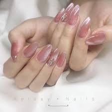 Sơn mắt mèo kim cương tạo hiệu ứng siêu đẹp khi dùng sơn gel trang trí móng làm nail kdlatus