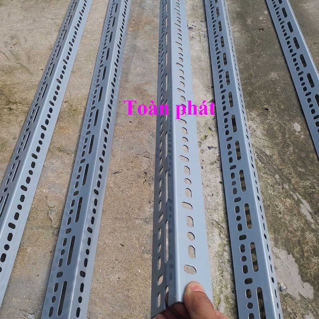 Cây 130cm ( 1.8ly) - Cây sắt V lỗ 4 x 6 cm màu xám ghi