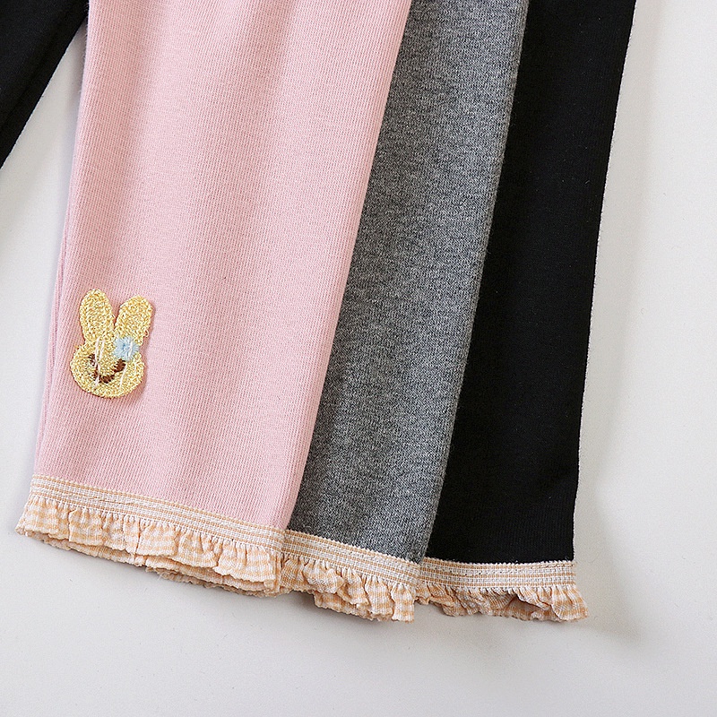 Quần legging bèo chân ren đínhi thỏ bé gái size 7-15kg QD01