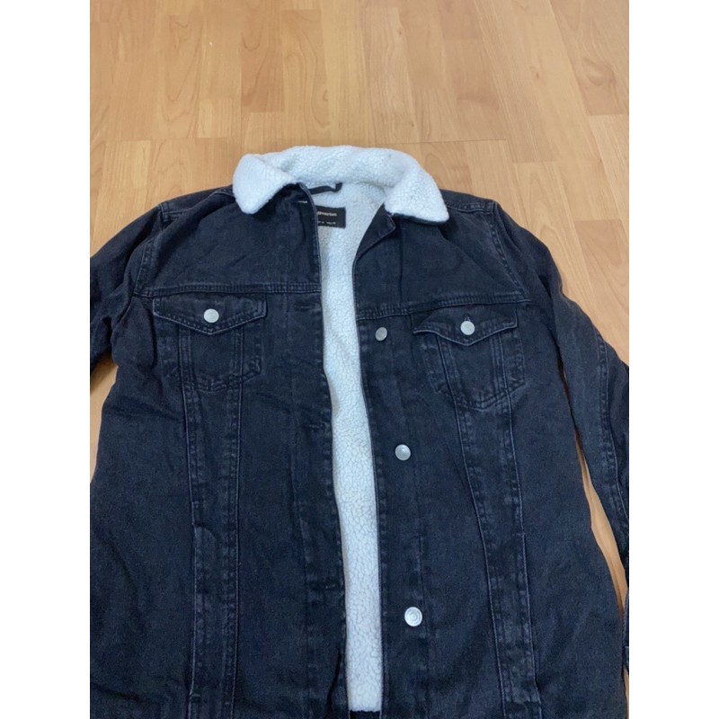 ÁO KHOÁC DENIM BÒ STRADIVARIUS