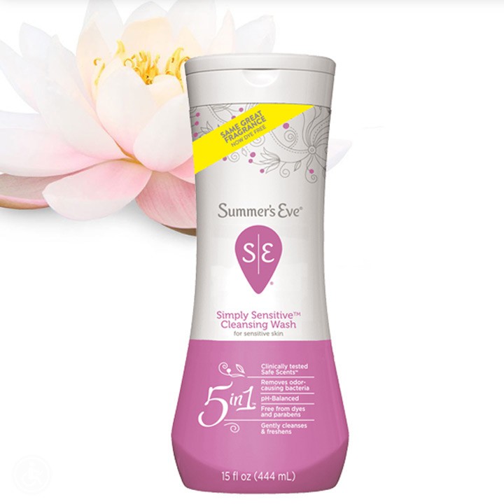 Dung dịch vệ sinh phụ khoa Summer's Eve for Sensitive Skin - Simply Sensitive 444ml