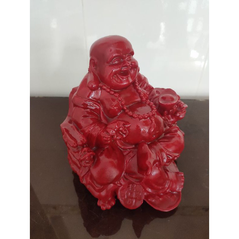 Tượng Phật Di Lặc màu đỏ