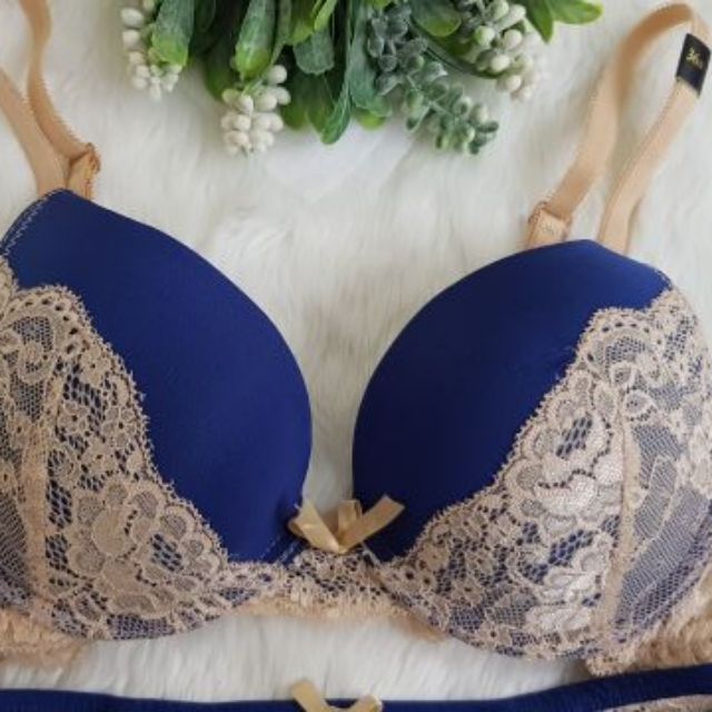 Bộ đồ lót Victoria Secret xanh ren da