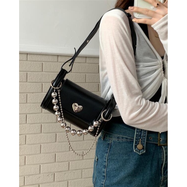 Túi Xách Đeo Vai Hình Trụ Phối Dây Xích Và Hình Trái Tim Thiết Kế Thời Trang Mới 2022 Dành Cho Bạn Nữ
