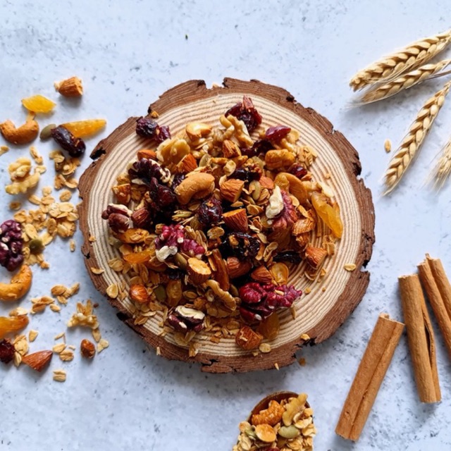 Granola Ngũ Cốc Không Đường 120gr ( Qua tang)