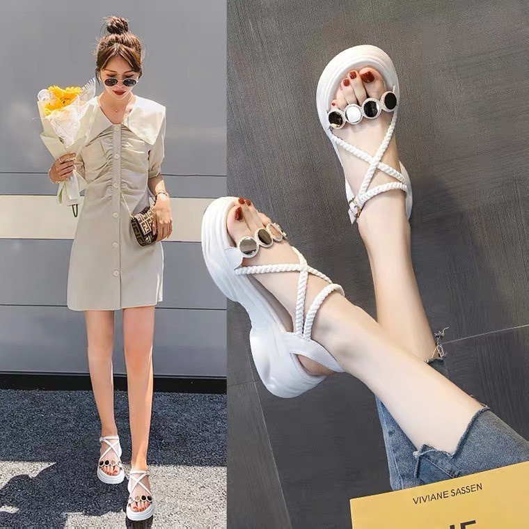 DÉP QUAI HẬU NỮ