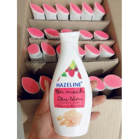 Sữa dưỡng thể dưỡng ẩm Hazeline yến mạch dâu tằm 230ml- Chính Hãng