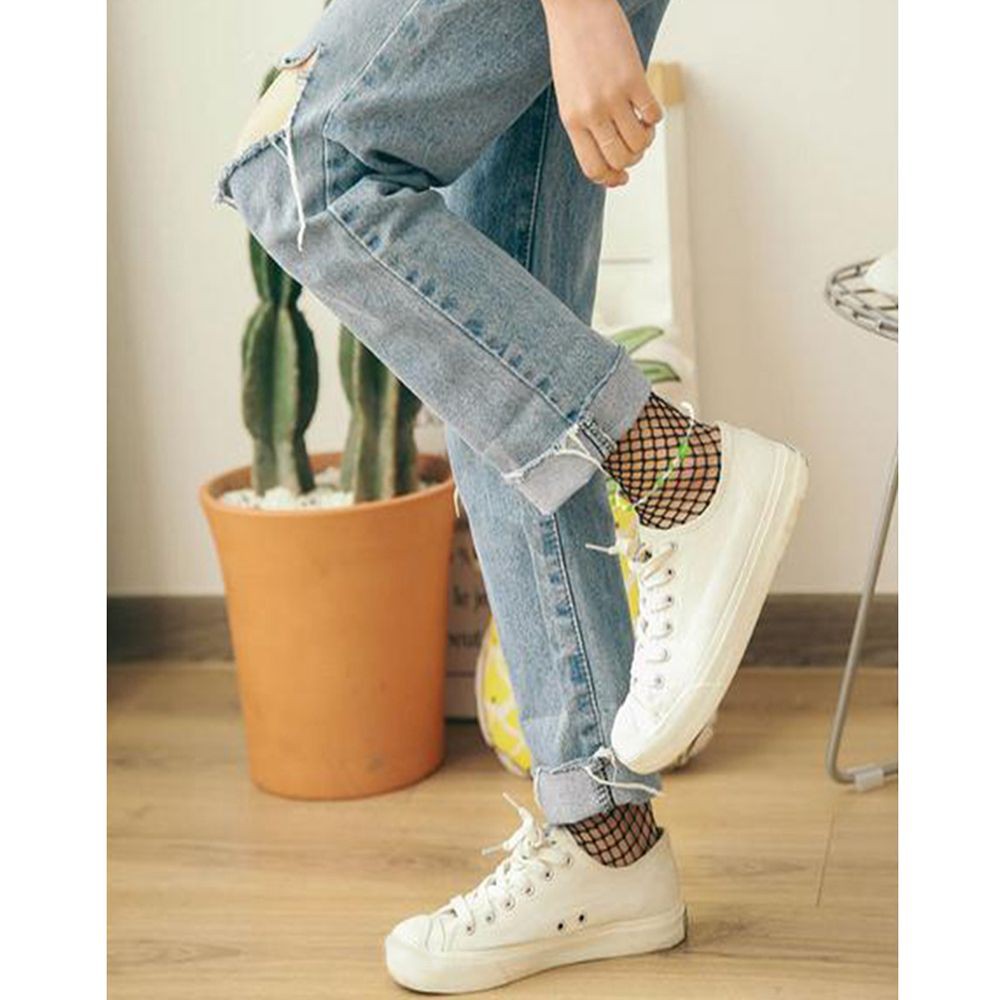 Vớ lưới cổ ngắn màu đen quyến rũ dành cho phái đẹp