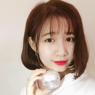 KEM DƯỠNG TRẮNG DA MẶT DẠNG NÉN