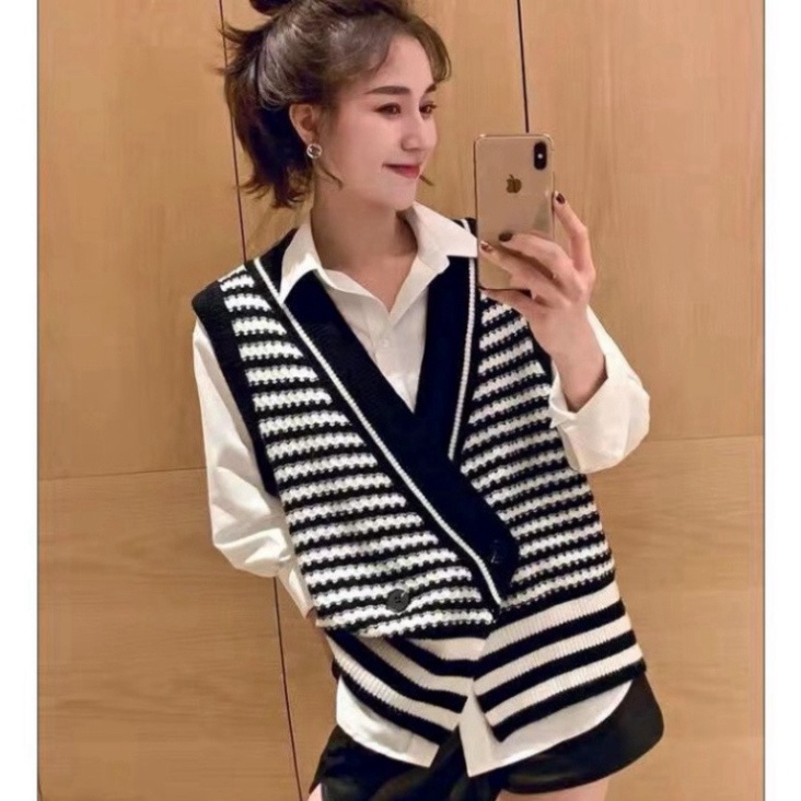 Gile Len Nữ Dáng Ngắn, Áo Len Gile GUMAX Phối Cúc Thời Trang Cao Cấp  FreeSize Kiểu Dáng Hàn Quốc | BigBuy360 - bigbuy360.vn