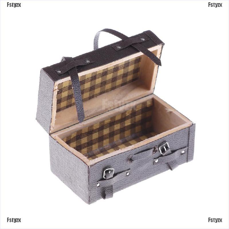 Fstyzx 1:10 RC Rock Crawler Decoration Luggage Box Case for Axial SCX10 TAMIYA TRX-4