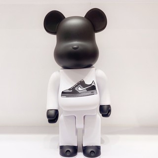 Tượng Bearbrick Sneakers 400%