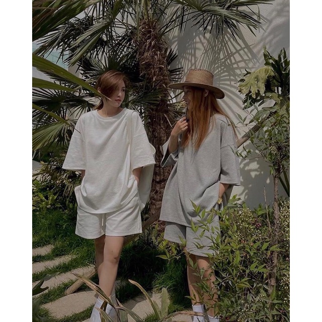 SET QUẦN ÁO CỘC SIÊU HOT MỚI CẬP BẾN TẠI SHOP ĐÂY Ạ ⭐️ PHẢI NÓI LÀ EM NÀY QUÁ CHÁY LUÔN MUA 1 ĐƯỢC 2 MÀ GIÁ SIÊU HỜI NHÉ