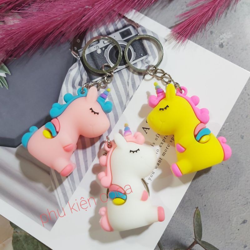 Móc khóa unicorn nhiều màu