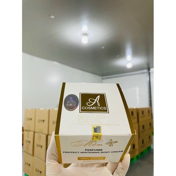 KEM BODY A TRẮNG DA CHUYÊN SÂU | BigBuy360 - bigbuy360.vn
