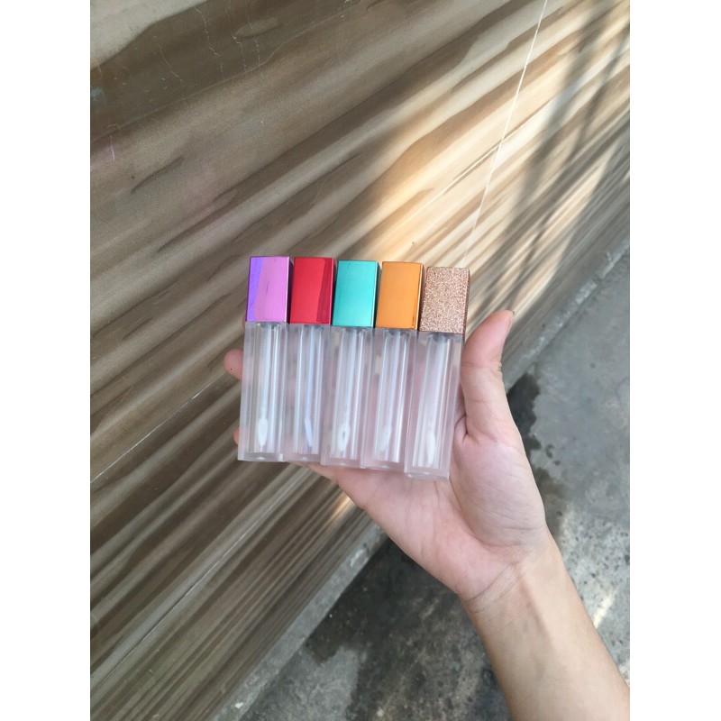 Vỏ son kem nắp màu