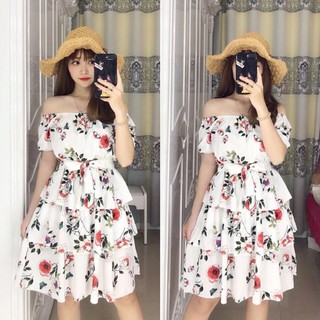Đầm trễ vai tầng